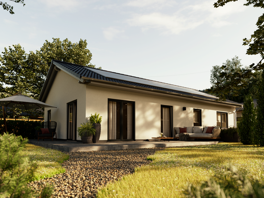 Bungalow 100 – perfekte Basis für Solarenergie Bungalow 100 als Aktionshaus mit flacher Dachfläche und idealen Bedingungen für Photovoltaik